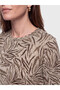 Esvab • Modern & Distinctive Zero Roba Collar Embroidered Women's T-Shirt - 3