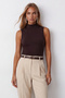 Women's Brown Stand Collar Sleeveless Blouse Alc-X15658