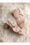T Strap Block Heel Sandals - 7