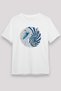 تي شيرت أبيض مطبوع عليه ركوب الأمواج للجنسين - تيشيرت