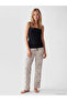Esvab • Modern & Distinctive U Roba Collar Women's Undershirt - 3
