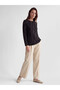 Esvab • Modern & Distinctive Zero Roba Collar Embroidered Women's T-Shirt - 2