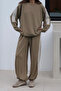 Women's Oversize Two-Piece Tracksuit with Stripes on the Sleeves and Sides 9155 - Khaki - 5
