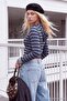Siyah Çizgili Fitted/Vücuda Oturan Kapüşonlu Crop Viskonlu Esnek Örme T-Shirt TWOAW27TS00046 - 2