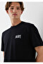 Logo Printed Black T-Shirt Regular Fit / Regular Fit0611714-900
