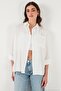 Regular Fit Single Pocket Short Front Long Back Crinkle Shirt Women's Shirt 6772752 - 6