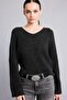 V-Neck Seamless Basic Sweater (26 Wn) - 3