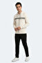Kralon I Men's Hooded Pocket Sweatshirt in Ecru - 8