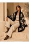 Women's Black Square Block Patterned Woven Poncho Pnc15 - 2