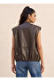 SLEEVELESS PU JACKET - 3