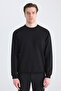 Relaxed Fit Black Plain Sweatshirt