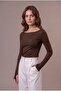 Women's Boat Neck (Princess Neck) Blouse with Finger Loop (Ovv-5)