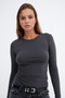 Crew Neck Basic Blouse B1496-Dk2 - 5