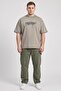 Men Crew Neck Graphic Short Sleeve T-Shirt, Grey - 2