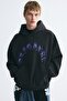 Kapüşonlu ve Baskılı Üst Oversized Fit
