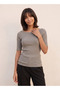 Youth T-shirt with Ribbed Design - 5