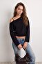 Siyah Omuz Detaylı Asimetrik Yaka Oversize/Geniş Kesim Beli Lastikli Örme Sweatshirt TWOAW27SW00080