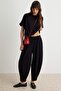 Siyah Oversize Dikiş Detaylı Dar Paça Soft/Yumuşak Dokunuşlu Örme Alt-Üst Takım TWOSS26AU00036
