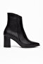 Guarda Black Leather Pointed Toe Women's Heeled Boots