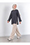Women's Smoked Oversize Modal Fabric Slit Detailed Crew Neck Hijab Tunic - 4