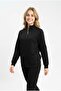 Women's Half-Zip Casual Comfortable Cut Sweatshirt - 2