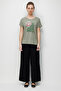 Women's Crew Neck Combed Cotton T-Shirt with Sequin Roses on the Front, Khaki - 5