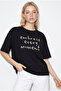 Women's Black Crew Neck Short Sleeve Letter Printed Oversize T-Shirt 60382630 - 2