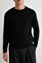 Siyah Slim Fit Dar Kesim Bisiklet Yaka Kol Dokulu Desenli Reglan Kol Triko Kazak TMNAW22KZ0380 - 3