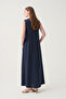 Basic sleeveless dress