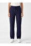 Esvab • Modern & Distinctive Women's Sweatpants with Waist Drawstring - 3