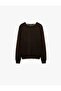 Long Sleeve Contrast Detailed Crew Neck Knitwear Sweater