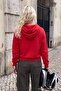 Kırmızı İnce Yumuşak Kapüşonlu V Yaka Regular Kalıp Crop Boy Örme Sweatshirt TWOAW27SW00118 - 4