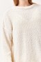 White Viscose Blended Stretchy Textured Crew Neck Oversize Flowy Knitted Sweater - 4