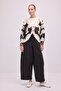 Wide-Letched Tracksuit with Elastic Waist