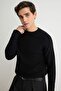 Siyah Slim Fit Dar Kesim Bisiklet Yaka Kol Dokulu Desenli Reglan Kol Triko Kazak TMNAW22KZ0380