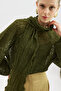 Lace-Like Knit Sweater with Binding Collar Green