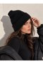 Black Folded Soft Textured Knitwear Beanie Bere1159 - 2