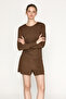 Dari women's soft and flexible fabric round neck body-fitting long sleeve brown t-shirt