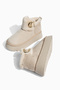 Lumbi Women's Furry Thick Sole Daily Boots - 4