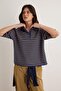 Lacivert Çizgili Oversize Kalıp Polo Yaka Dokuma Detaylı Tok İnterlok Örme T-Shirt TWOSS26TS00030 - 2