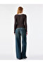 Slim Fit Wrinkled Fabric Textured Crew Neck Long Sleeve Asymmetrical T-Shirt - 4