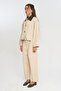 Women's Contrast Collar Buttoned Relaxed Fit Jacket - 4