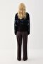 Tricoted Cardigan with Motifed Gold Buttons - 4