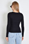Basic U Neck Slim Fit Crop Body - 8