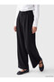 Esvab • Modern & Distinctive Loose Fit Soft Touch Women's Pleated Trousers - 2