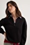 Siyah Dokuma Garni Detaylı Oversize Kalıp Polo Yaka Kalın Polarlı Örme Sweatshirt TWOAW26SW00116 - 2