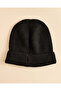 Women Black Ribbed Cuffed Beanie - 4