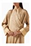 Stylish Silk-Closed Abaya: Offering Elegance and Cultural Richness for Modern Women - 4