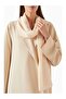 Elegant A-Line Notch Collar Abaya with Comfortable and Stylish Design Ideal for Everyday Wear - 5