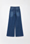 Ironed Wide-Legged Trousers